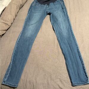 Indigo Blue Women's Skinny Jeans in Medium Blue Wash